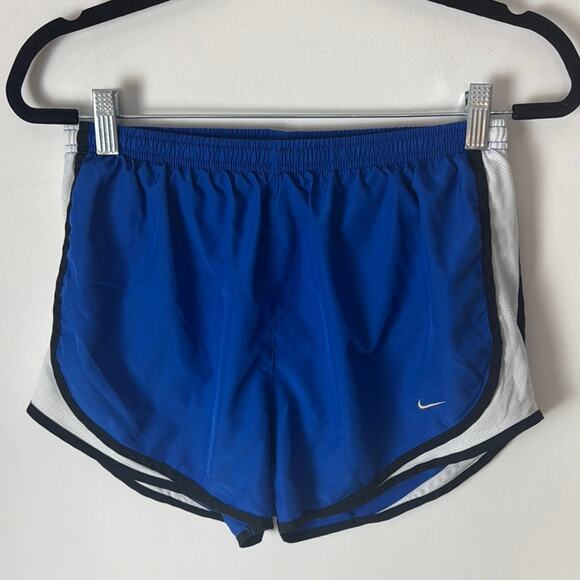 Nike Shorts - Women’s Medium - Picture 1 of 5